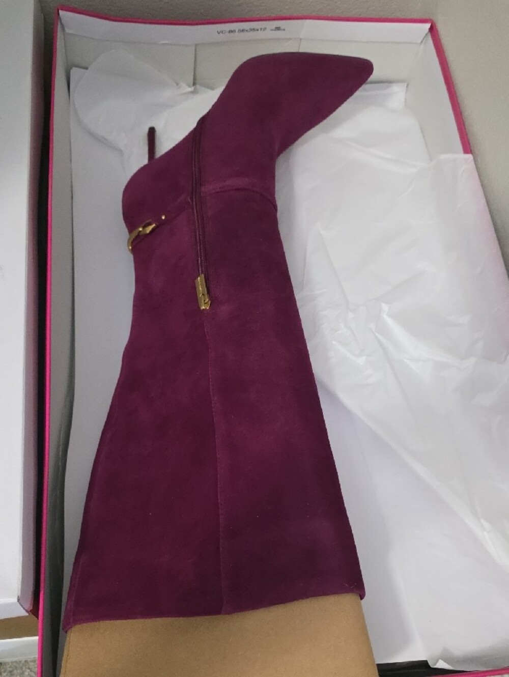 Vince Camuto Burgundy Suede Knee-High Pointed-Toe Stiletto Boot Size 7.5 M - Picture 3 of 10